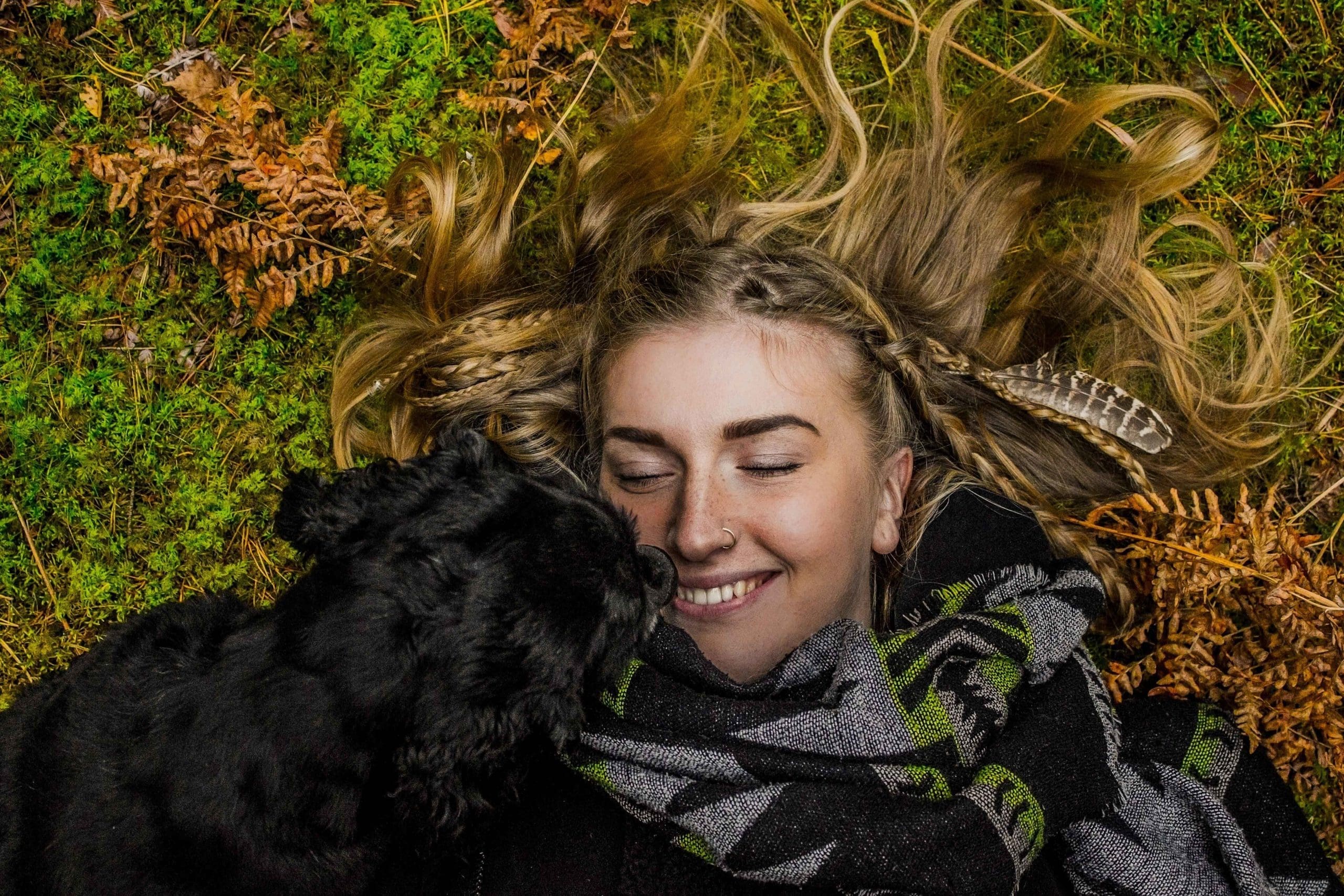 5 Ways to Spend the Holidays With Your Pup